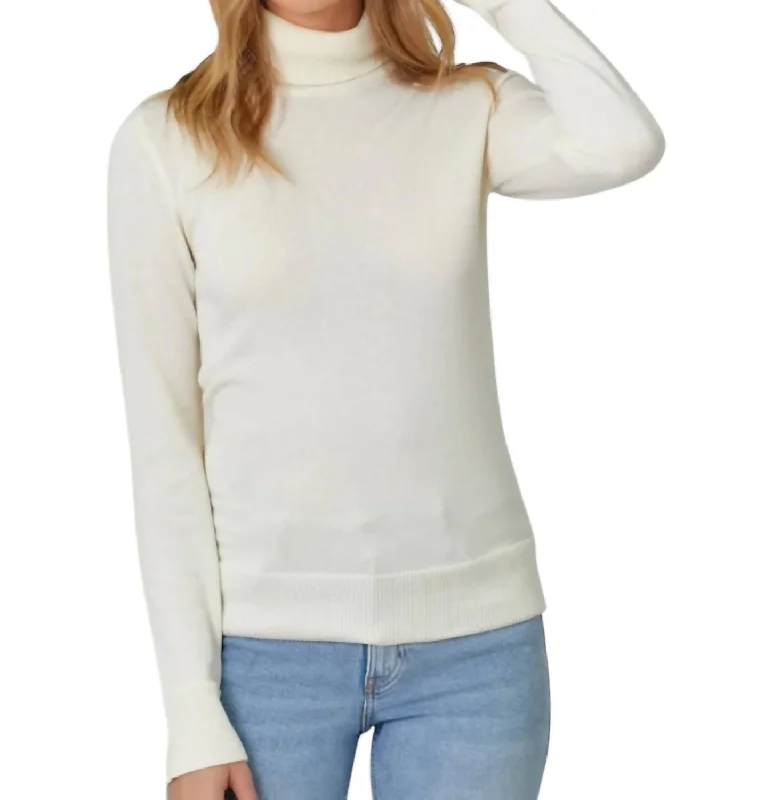 Cashmere Turtleneck Sweater In Ivory